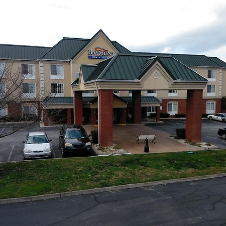 Baymont By Wyndham Clinton Hotel Bagian luar foto